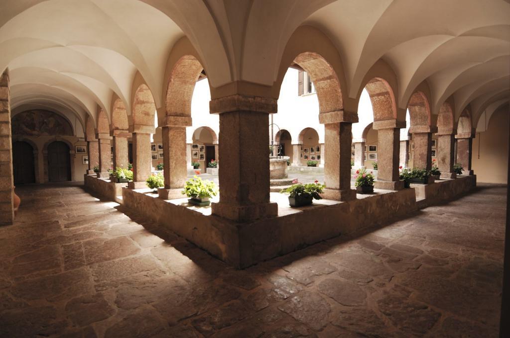 Residenza Casale Aparthotel Ponte Arche Buitenkant foto